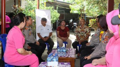 Bhayangkara ke-79: Kapolres Lobar Jalin Kedekatan dengan Senior